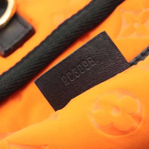 Louis Vuitton Scuba MM Tote in Monogram Neoprene and Leather - Picture 8 of 10